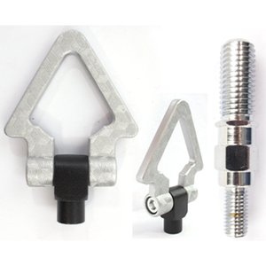 GANCHO DE ARRASTRE TRIANGULAR ALUMIIO TIPO FIBRA CARBON CON TORNILLO COCHE JAPON (HONDA,TOYOTA)PLATA