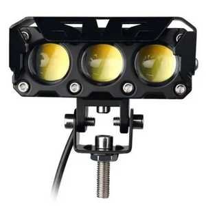 FARO RECTANGULAR PARA MOTO CON 3 HIPER LEDS, ESTROBO Y LUPA, BLANCO/AMARILLO (PIEZA)